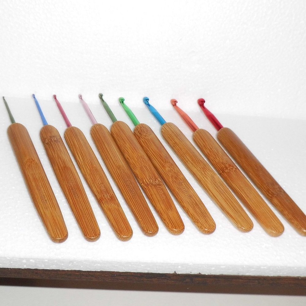 Crochet Hooks - (set/9) - Picture 2 of 5